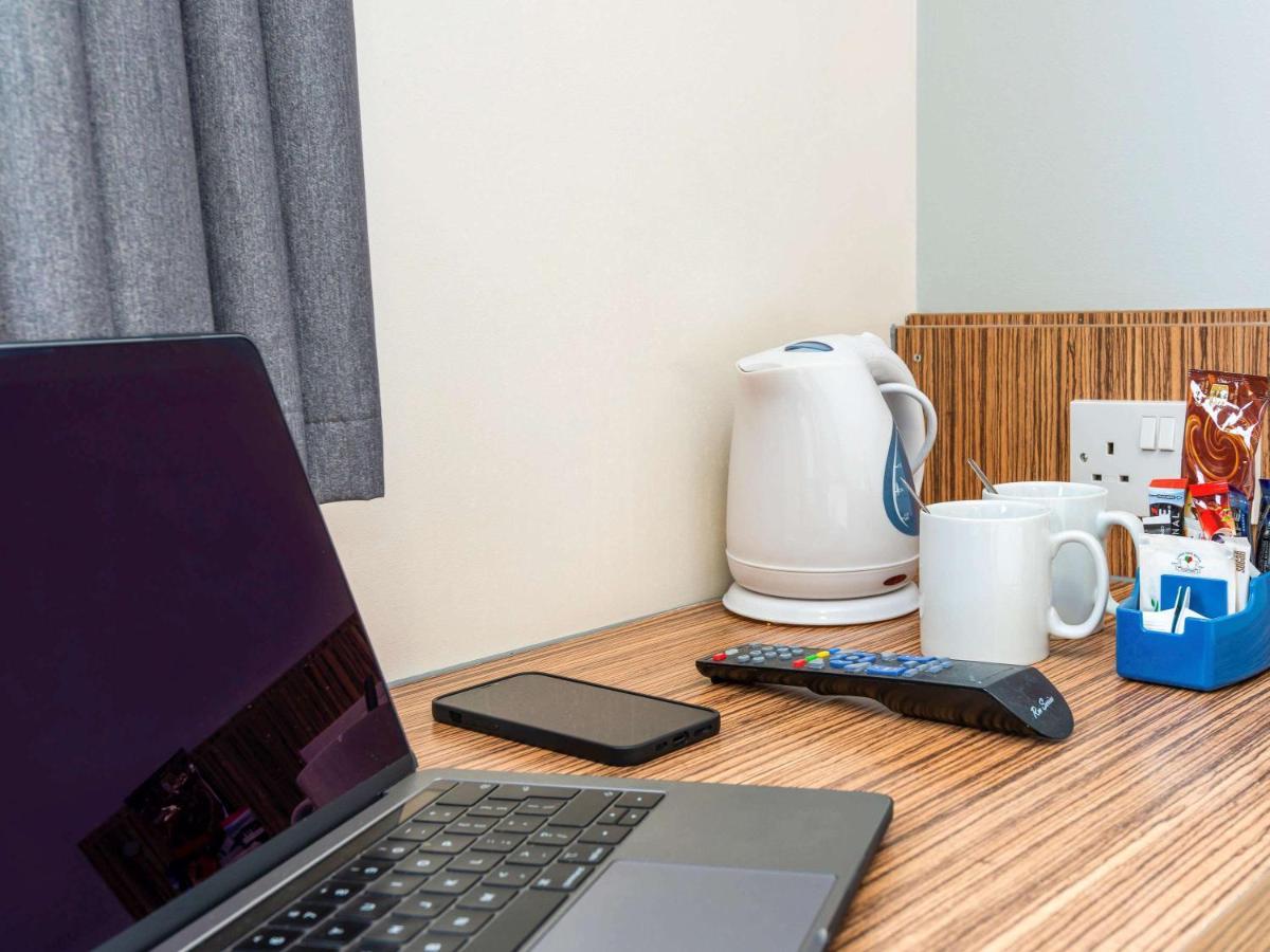 Go2 Hotels Burton Upon Trent Central Exteriör bild